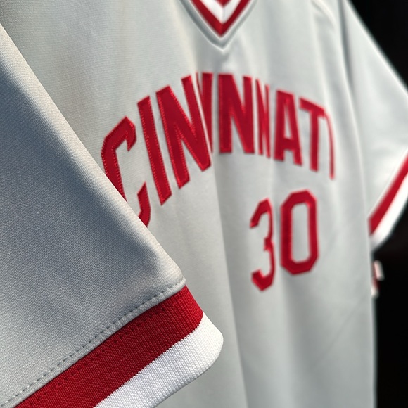 Ken Griffey Jr. Cincinnati Reds Mitchell & Ness 2004 MLB Authentic Jersey - Picture 5 of 8